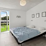 Semesterbostad Three-bedroom In *